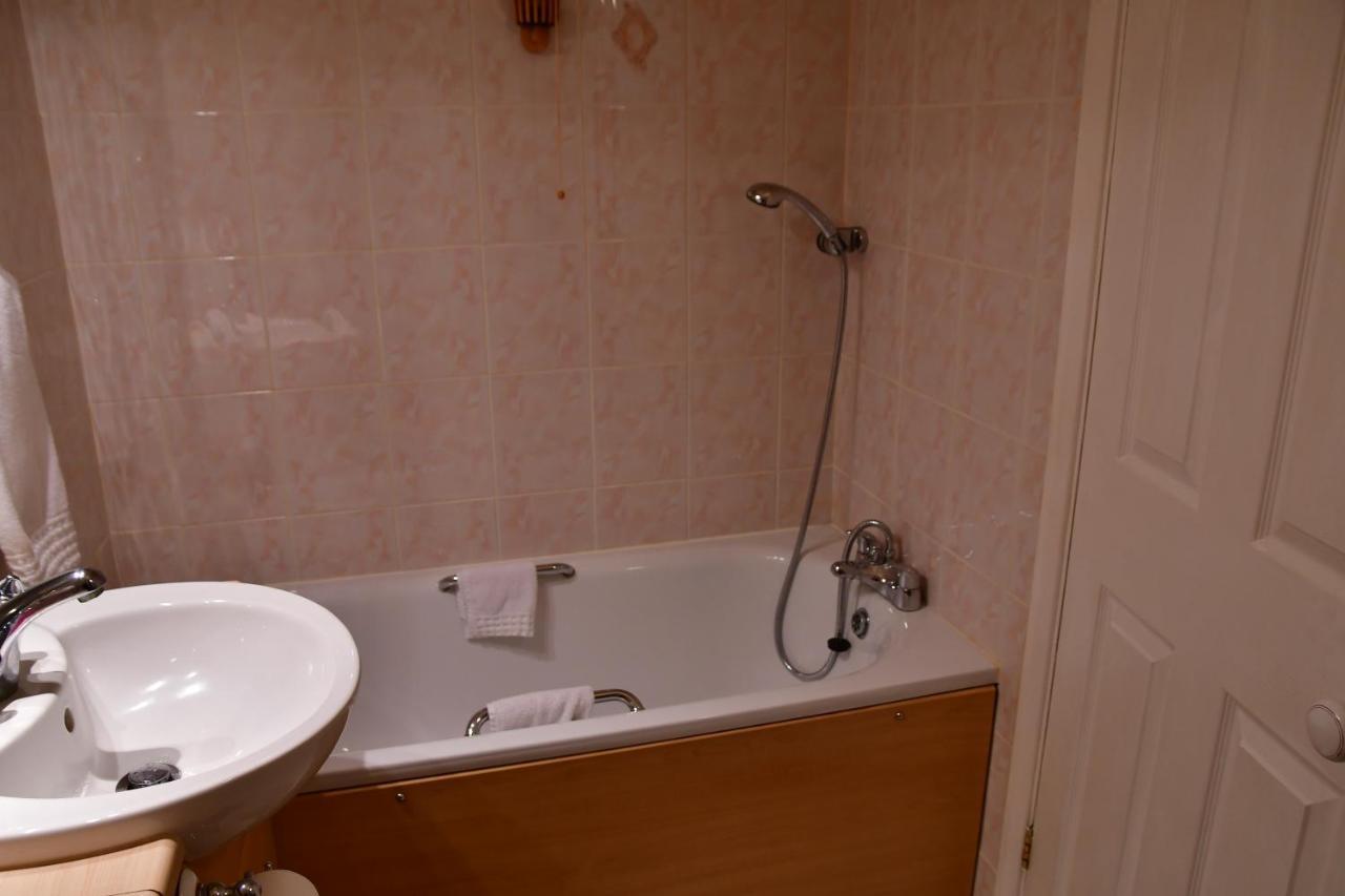 Entire Niche Lägenhet Hildenborough Exteriör bild